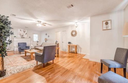 Near Parks & Shopping- Hickory Ridge Hideaway - Foto 19