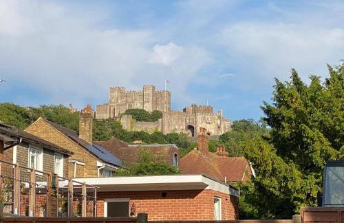 Dover Castle Views, private terrace and on-site parking - Foto 48