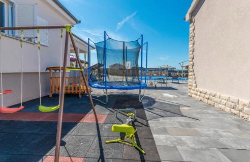 Amazing Home In Sukosan With Wifi - Foto 30