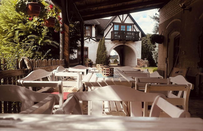 Sasek Maly Pensjonat Jazdy Konne - Foto 57