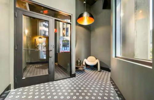 Remodeled 2BR Downtown Near Acrisure Stadium - Foto 15