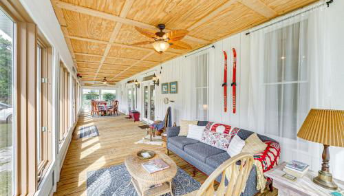 Spacious Vintage Gem with Sunroom in Manistee! - Foto 5