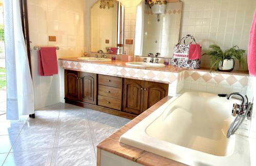 VILLA REMILIA a 600 m dal mare di Tortolì - Photo 3