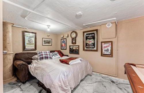 HOT TUB Firepit Pool Table Patio Cozy Downtown Denver - Foto 61