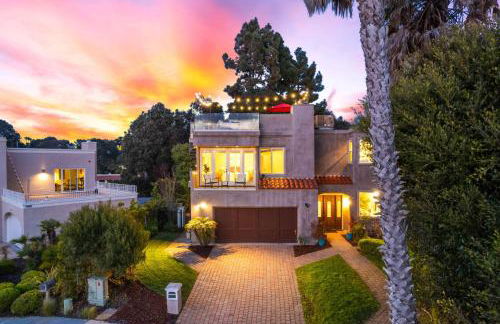 Oceanview Luxe Retreat with Rooftop - Foto 8