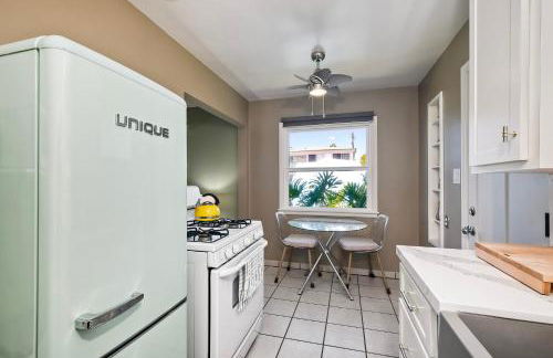 Walk To Beach - EV Charger - Outdoor Dining - 2BR - Foto 19