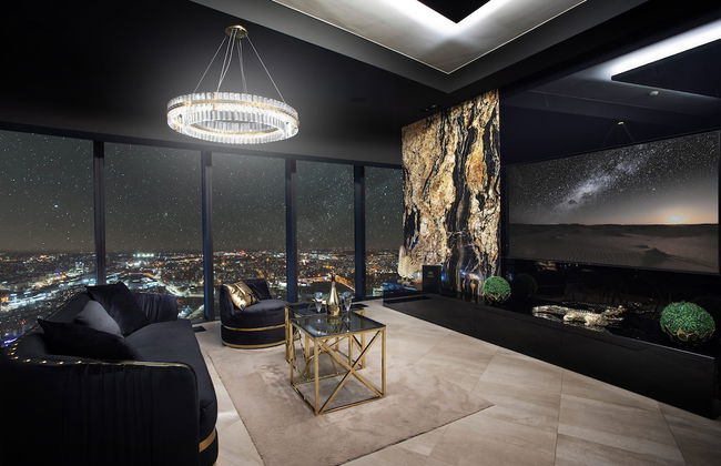 Apartments in Sky Tower with Bathtub near the window - Photo 17
