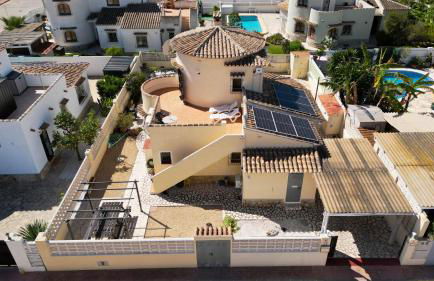 Villa al Mar, Els Poblets, Top Lage und Ausstattung, Pool, WIFI 300Mb, eigener überdachter Parkplatz, Photovoltaik Bonus, nah am Strand 500m - Foto 4