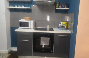 Number 22 - Le Dorat - Apartment 3 with garden & free parking - Foto 7