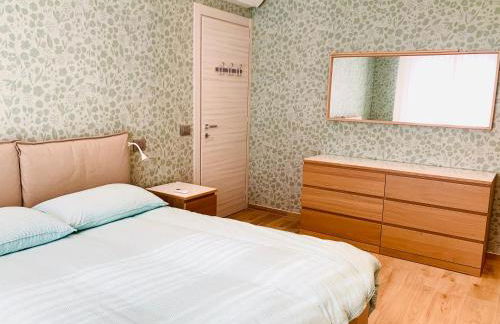 Modern 90sqm Apt - Ideal Base for Parma & Modena - Foto 13