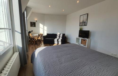 Studio de charme toits parisiens - Foto 14