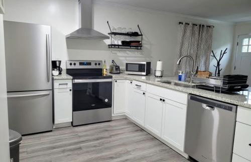 Renovated 2 Bed Walltown Home Walk to Duke! B - Foto 3