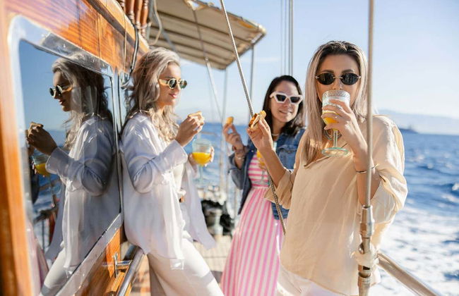 Paseo en barco por la Riviera de Atenas - Foto 3