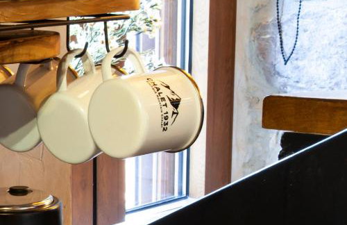 Chalet 1932 Boutique Mountain Chalet με Ιδιωτικό Hot Tub & Τζάκι - Photo 42