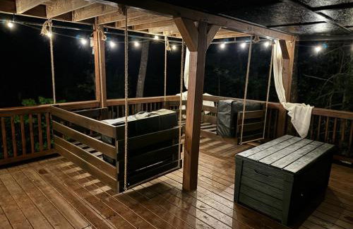Quiet Ellijay Cabin 2 Master Ensuites, Stunning Views, Hot Tub, Dogs Welcome - Foto 46