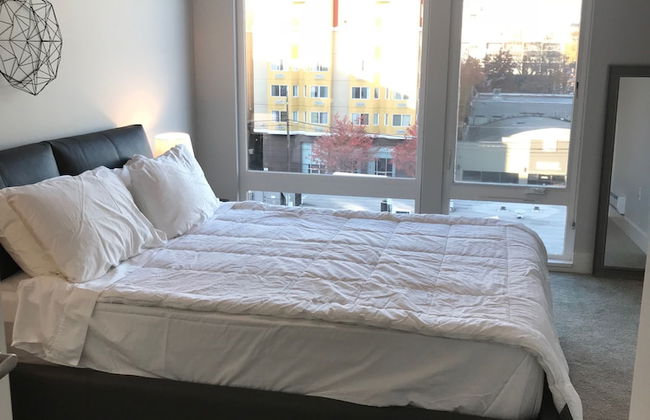 Domicile Suites at Mark on 8th - Photo 30