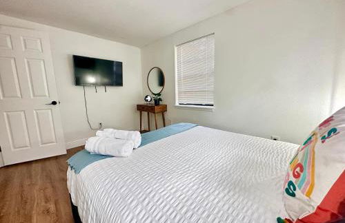 Casita-Stylish Garden Home 5 Min to Bayshore water - Foto 7