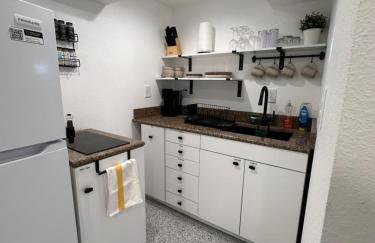 Basement Bliss: Cozy Getaway - Foto 2