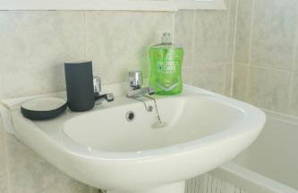 Train House - Photo 35