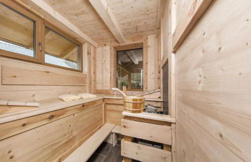Bayern Chalets bei Salzburg und Berchtesgaden mit Whirlpool und Sauna - Foto 31