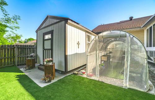 Home with Hot Tub, Playset and Grills in Clarksville! - Foto 29