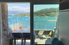 Seafront rooftop flat w/ terrace - Foto 9