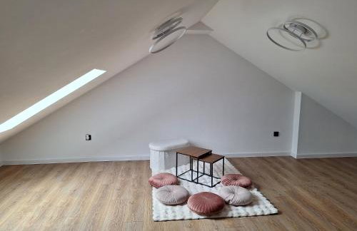 Nowoczesny wypoczynek - dom blisko jeziora i lasu - Foto 14