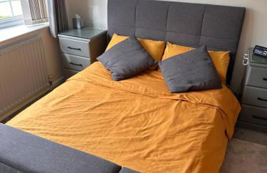 Cosy Bungalow sleeps 4 with EV charging - Foto 9