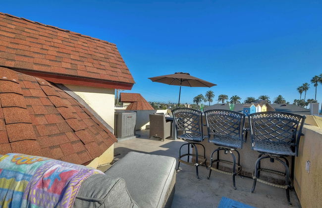 South Pacific Walk to Beach! - Foto 31