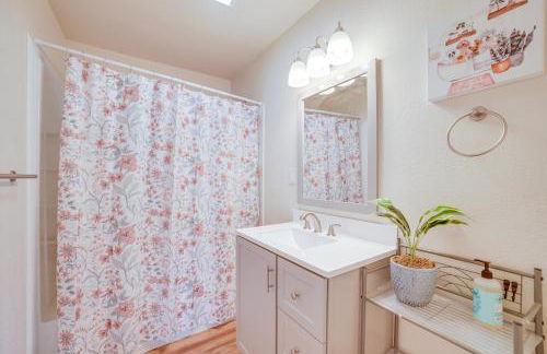 Anchorage Apartment Rental with Mountain Views! - Photo 15