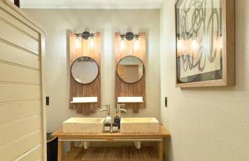 Spacious Family Gem, Close to Lake, Hot Tub - Foto 28