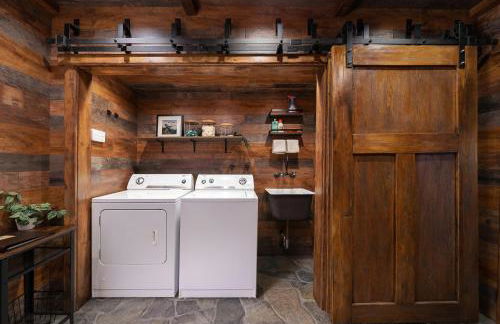 Large A-Frame Cabin (9 Beds, AC, + Lake Access) - Foto 15