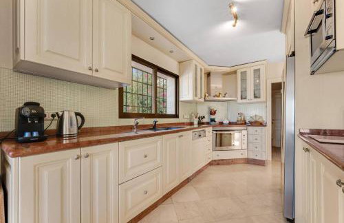 Grand Villa with Amazing Golf & Sea View Marbella - Foto 24