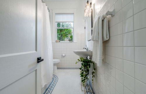 Newly Reno'd Historic Mansion 1 Mile to UF & DT - Photo 49