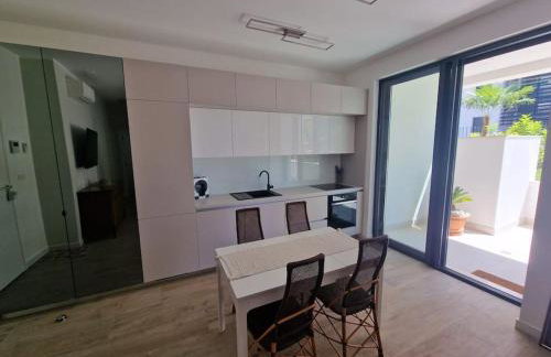 Luxury Modern apt w Garden, 3 min Walk to Beach - Foto 54