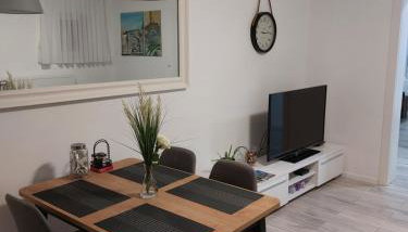 Two Bedroom Apartment - Photo 4