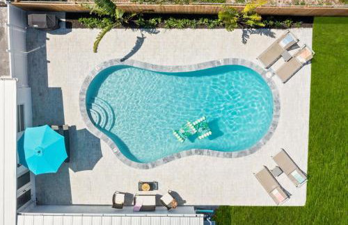 East Coast Oasis- Heated Pool & Park Your Boat! - Foto 1