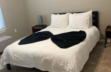 Home sweet home- great access to hospitals and everything - Foto 9