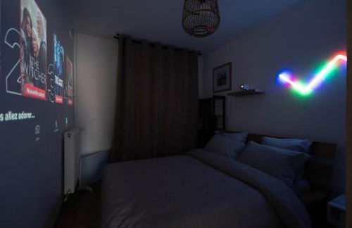 L'Excellent - Grand Cinema - Grand Marché - Netflix - Foto 3