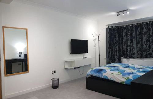 Contemporary ground flr maisonette- Entire place - Foto 6