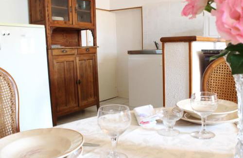 Charmante maison médiévale au cœur d'Hérisson - FR-1-489-606 - Foto 2