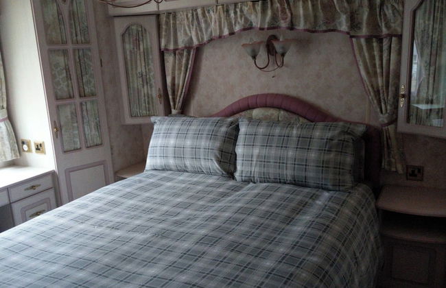 The Boat House Chalet - Boat of Garten - Near Aviemore - Sleeps 6 - Photo 3