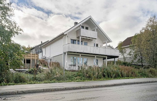 Lovly 3 Bedroom Apartment With the View of Aurora - Foto 18