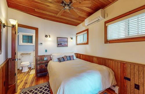 Commercial Street Retreat - Foto 6