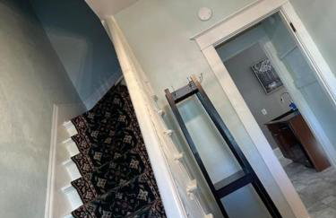 Timelessly restored home - entirely yours to enjoy - Foto 10