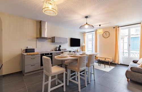 Plein centre - climatisé - à proximité cité médiévale - Foto 3