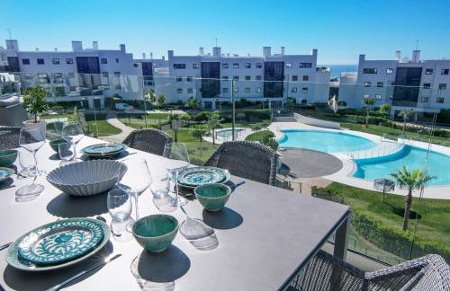 Mara's Apartments Higuerón West - Luxurious & Sunny - Foto 1