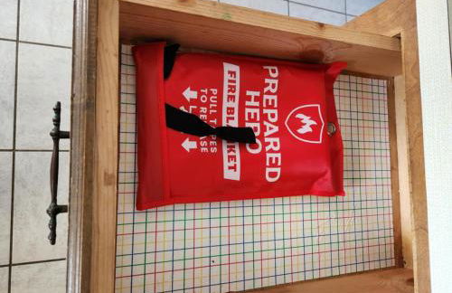 Spacious Beach House Steps to Sand - Foto 10