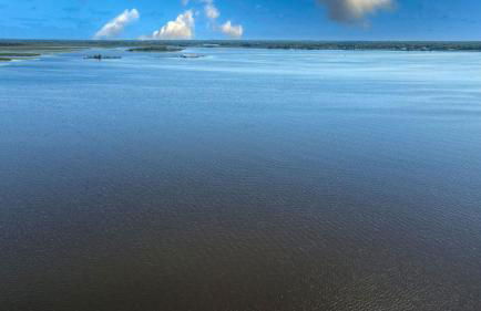 The Jackson Cottage on Grass Lake Waterfront 2 1 Nautical Cottage with Hot Tub Firepit & Year-Round Fun - Foto 38