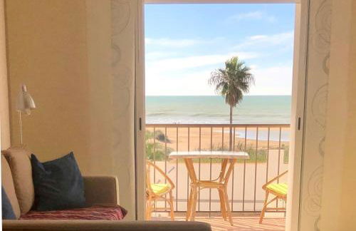 Frente al mar 1ª línea de playa - Foto 3